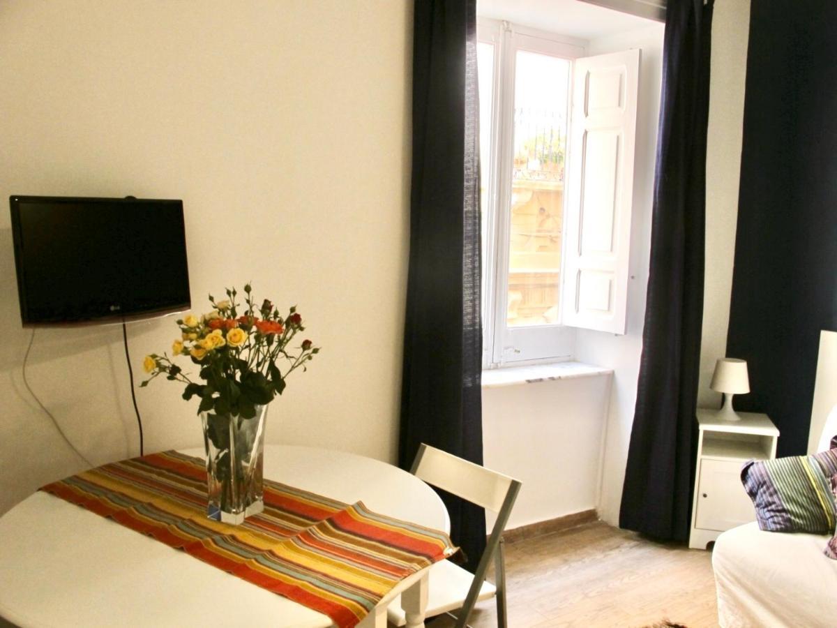 Ximenes 12 Apartment ตราปานี ภายนอก รูปภาพ
