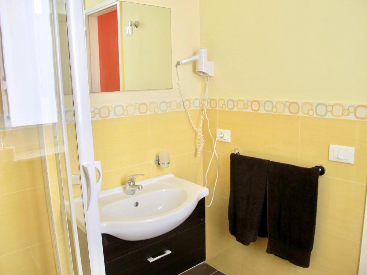Ximenes 12 Apartment ตราปานี ภายนอก รูปภาพ